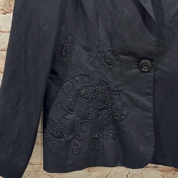 Larry Levine Suits Women's Black Embroidered Floral Linen Blazer Size 8P - Picture 6 of 8